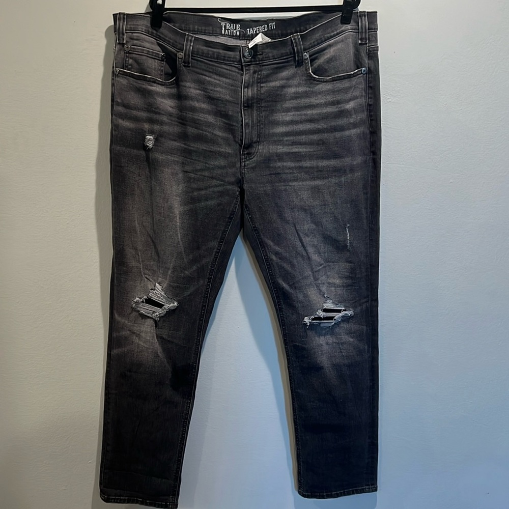 True Nation
Destructed Grey Tapered-Fit Stretch Jeans